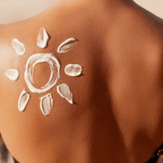 Prevenzione Dermatologica in Estate: Perché è Importante e le Malattie da Sole